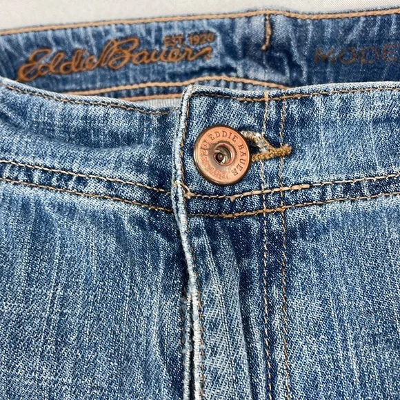 Eddie Bauer // Women's Size 10 Modern Capri Dark Wash Cotton Blend Stretch Jeans - Picture 3 of 11